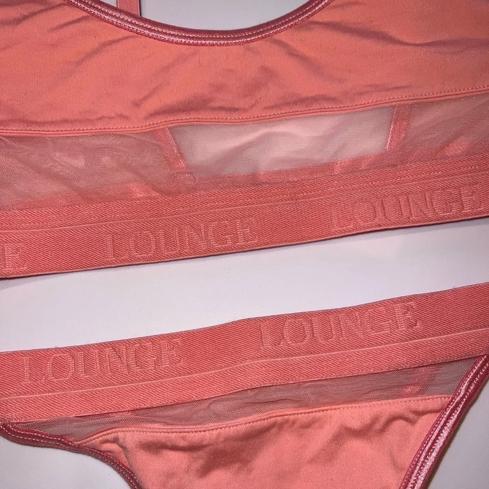 Intimates Set - Picture 2 of 9